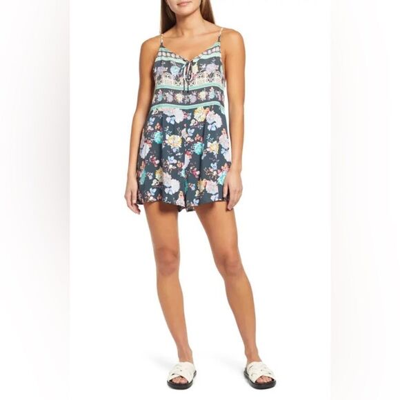 O'NEILL Liam Floral Print Romper in Slate XL - Picture 1 of 14
